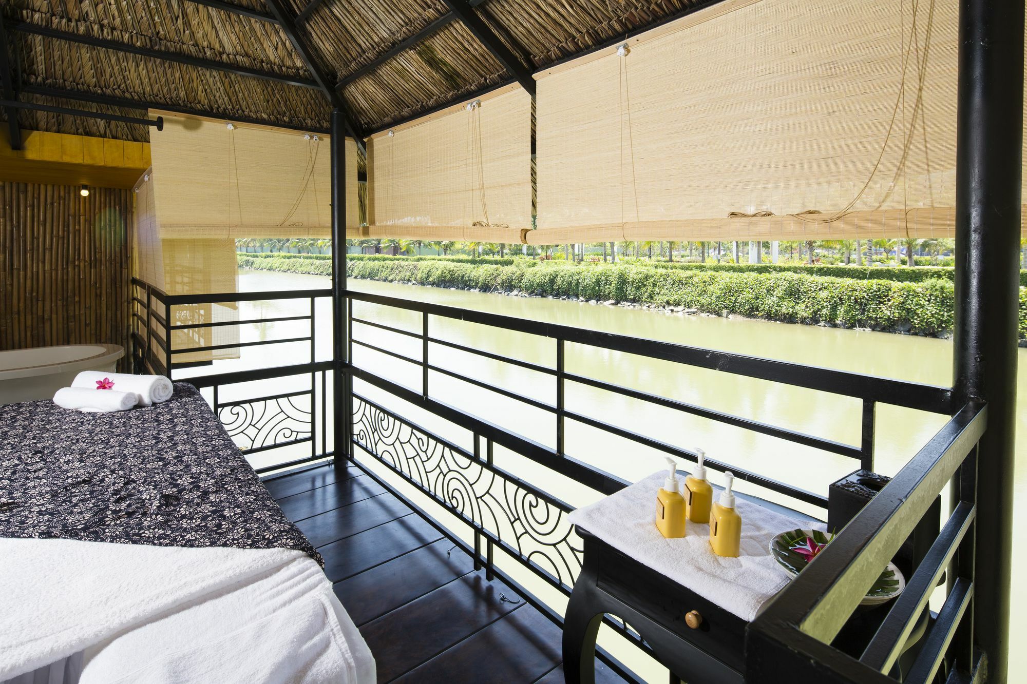 Cham Oasis Nha Trang Resort Condotel Exterior foto